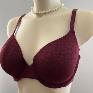 VICTORIAS SECRET Elegant Lace Burgundy Bra 36DD